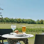 Eden Retreat ホリデーパーク *