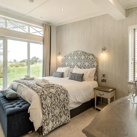 منتزه العطل Eden Retreat