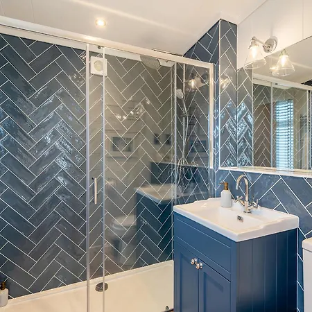 Eden Retreat 假日公园 *