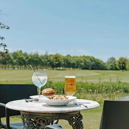 Eden Retreat Holiday park *