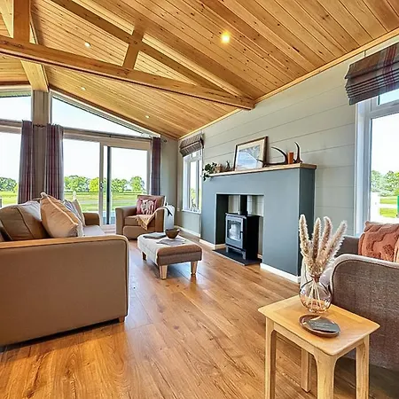 Eden Retreat *