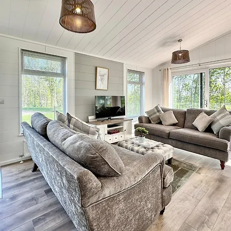 Eden Retreat *