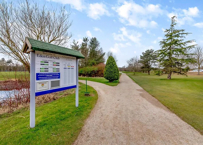 Prázdninový areál Eden Retreat *