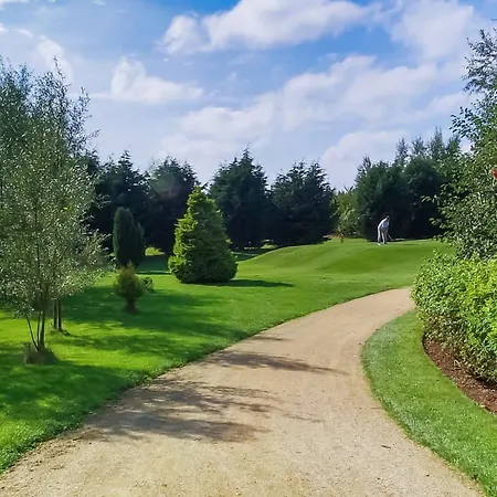 Prázdninový areál Eden Retreat